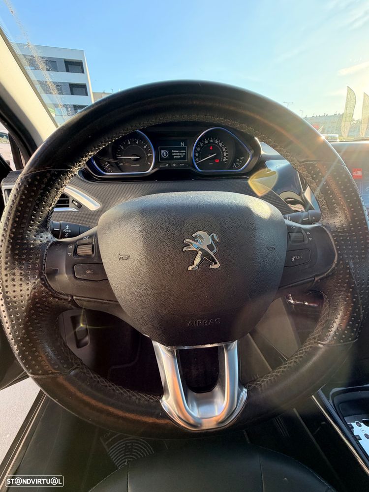 Peugeot 2008 - 15