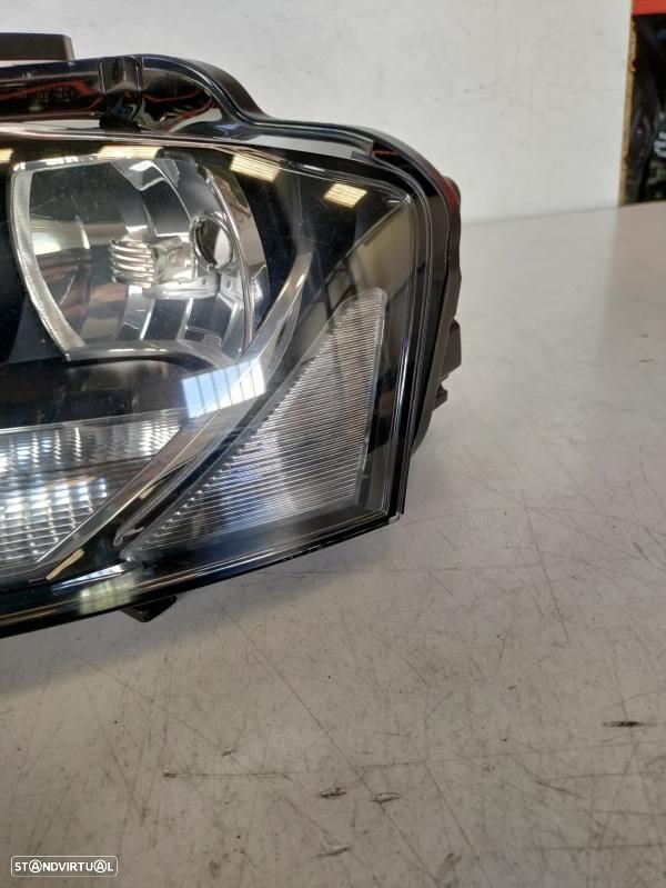 Farol Frente Esquerdo / Otica Esquerda Audi A3 (8P1)  8P0941003bb Hell - 2