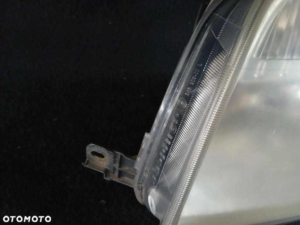 Ford Fusion lampa przednia lewa - 3