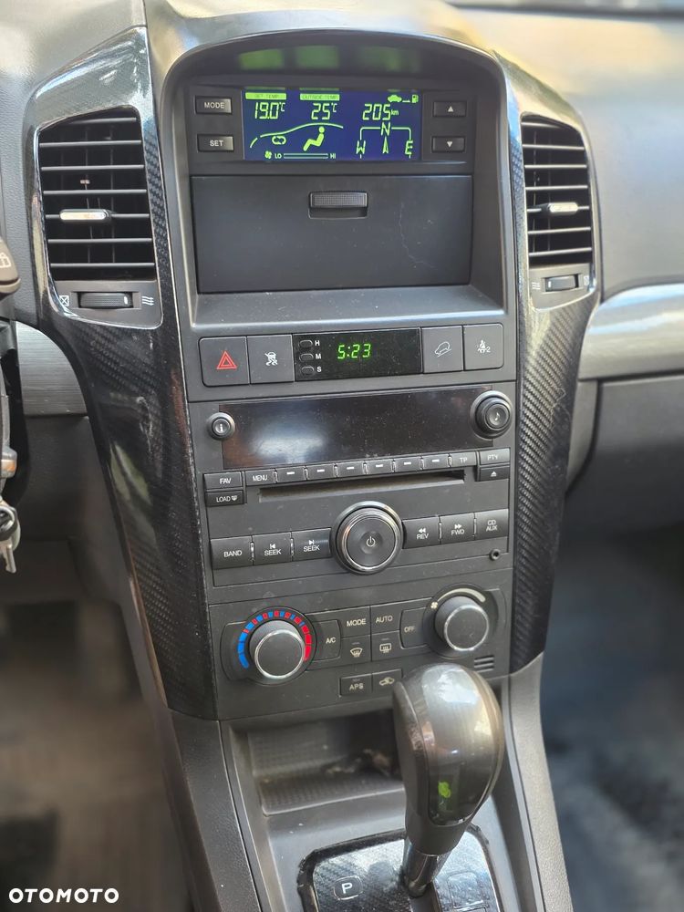 Chevrolet Captiva 3.2 LT high - 6