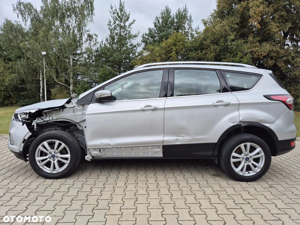 Ford Kuga 1.5 EcoBoost 2x4 Titanium - 8