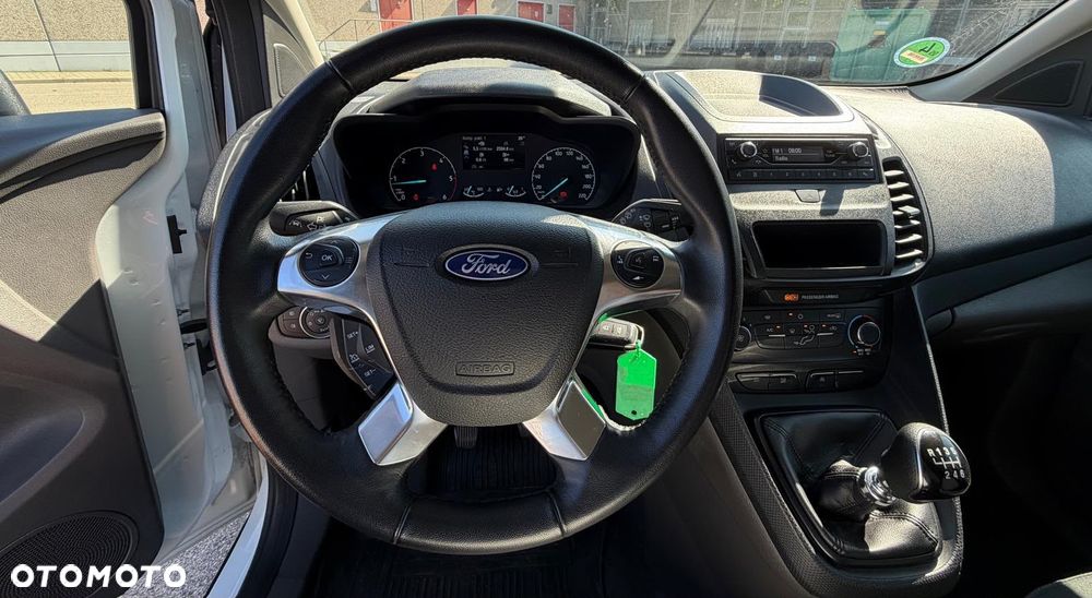 Ford Transit Connect - 15