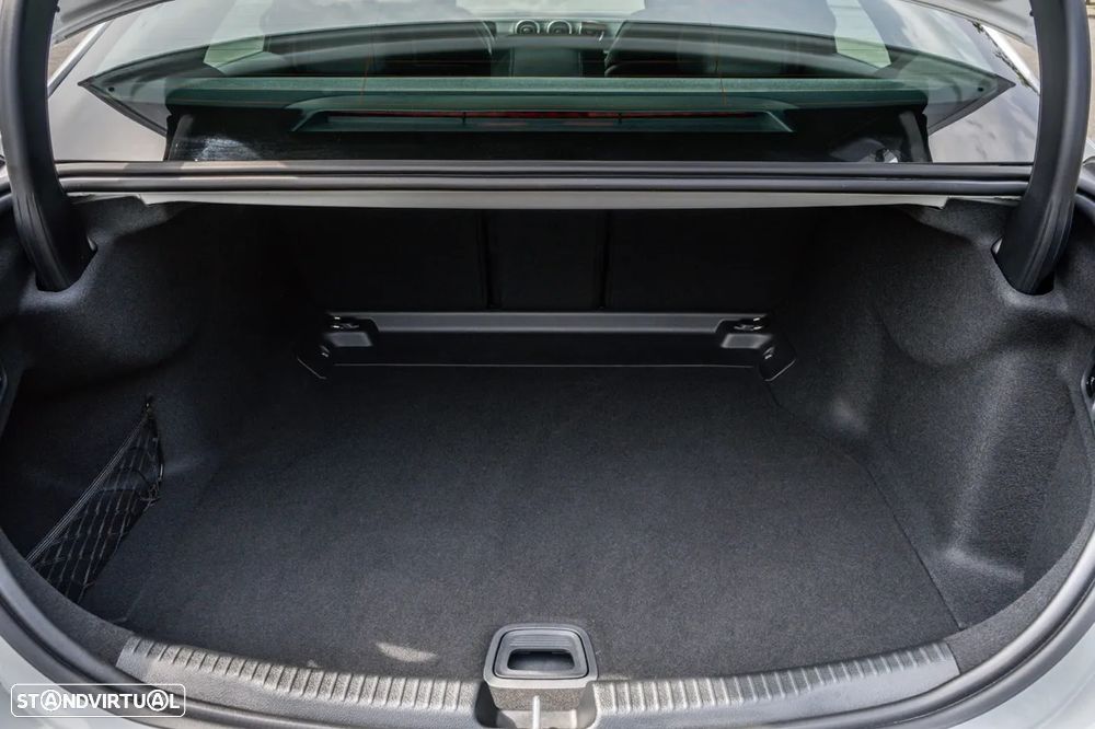 Mercedes-Benz C 300 - 40