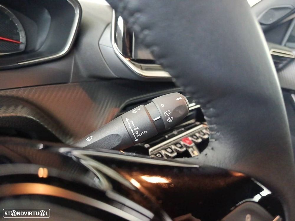 Peugeot 2008 1.2 PureTech Style - 15