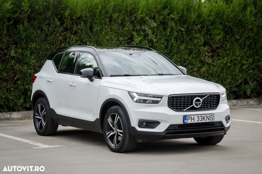 Volvo XC 40 D4 AWD Geartronic R-Design - 1