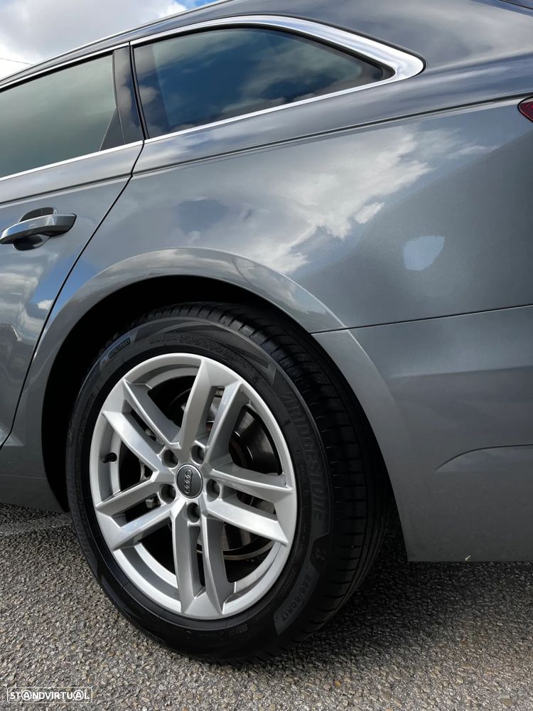 Audi A4 Avant 2.0 TDI Advance S tronic - 4