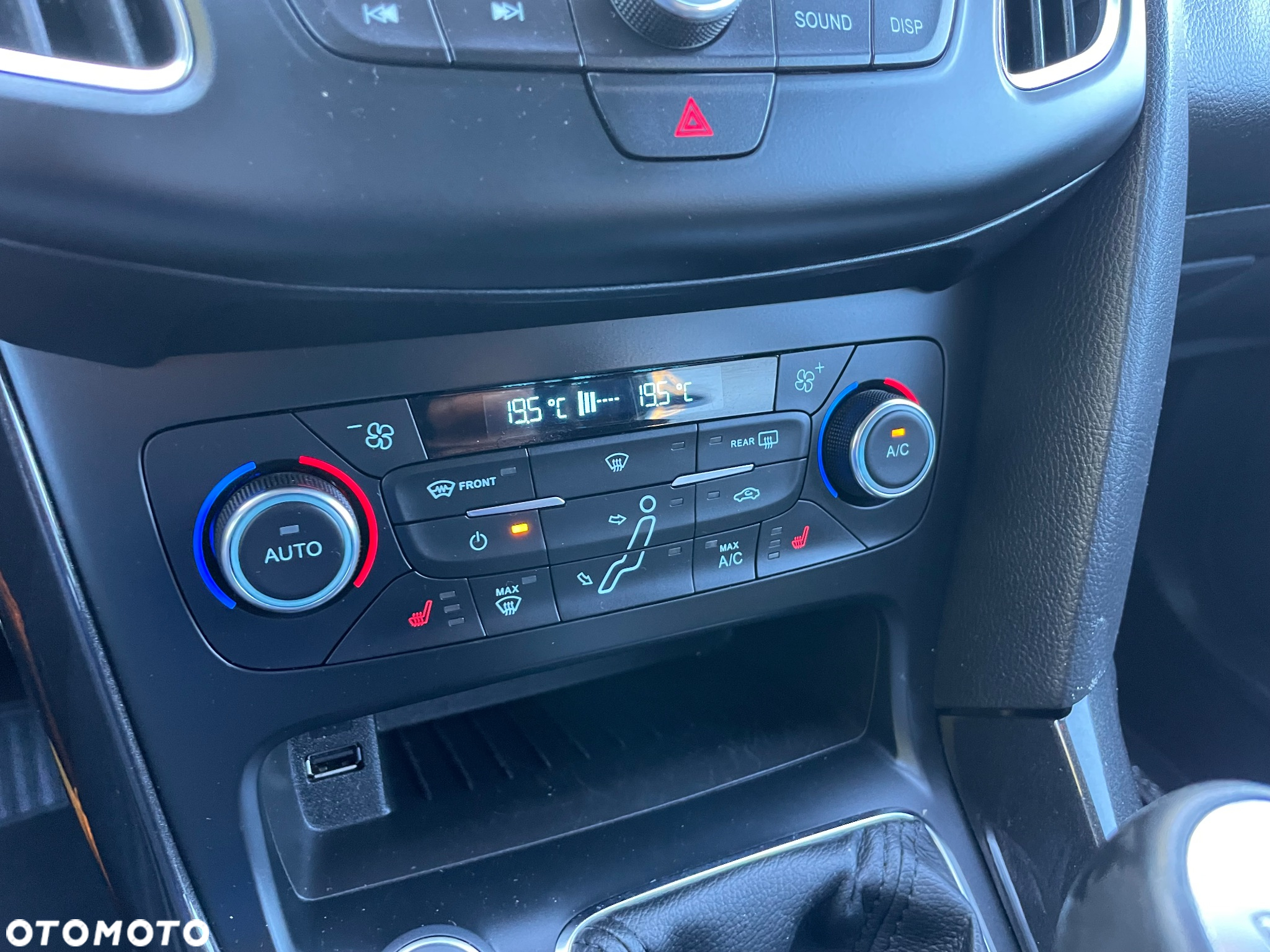 Ford Focus 1.5 EcoBoost Start-Stopp-System Titanium - 30