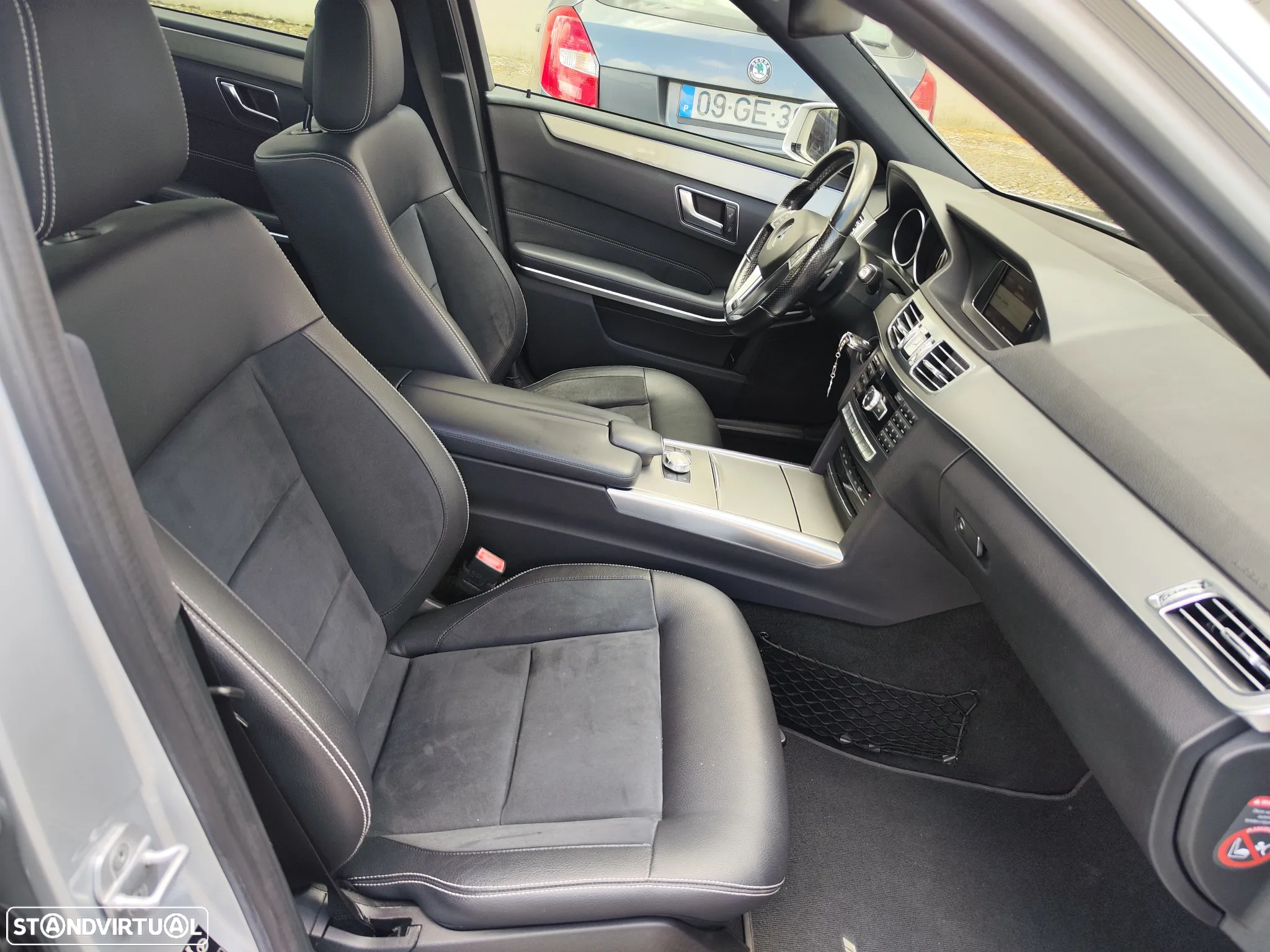 Mercedes-Benz E 300 Bluetec Hybrid Avantgarde - 15