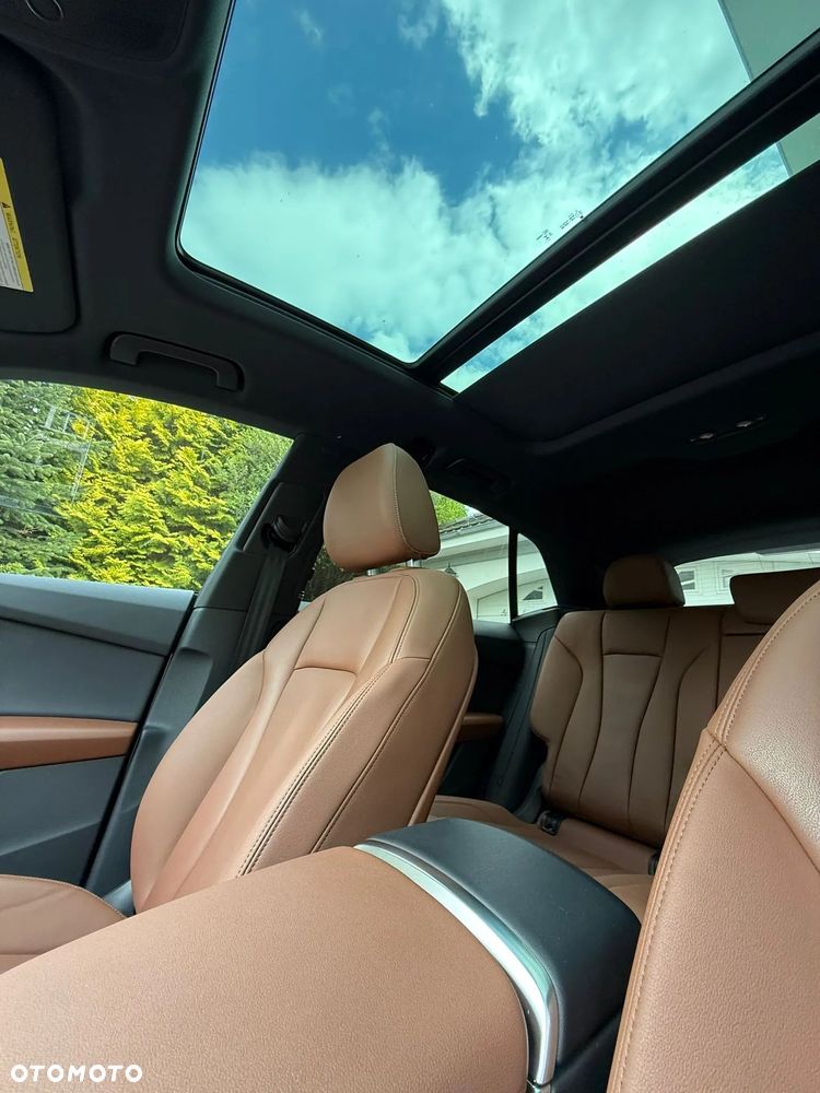 Audi Q8 55 TFSI quattro tiptronic - 9