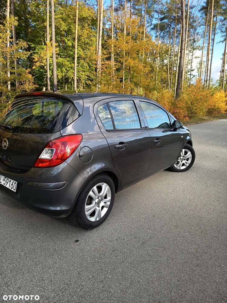 Opel Corsa 1.2 16V Color Edition - 4