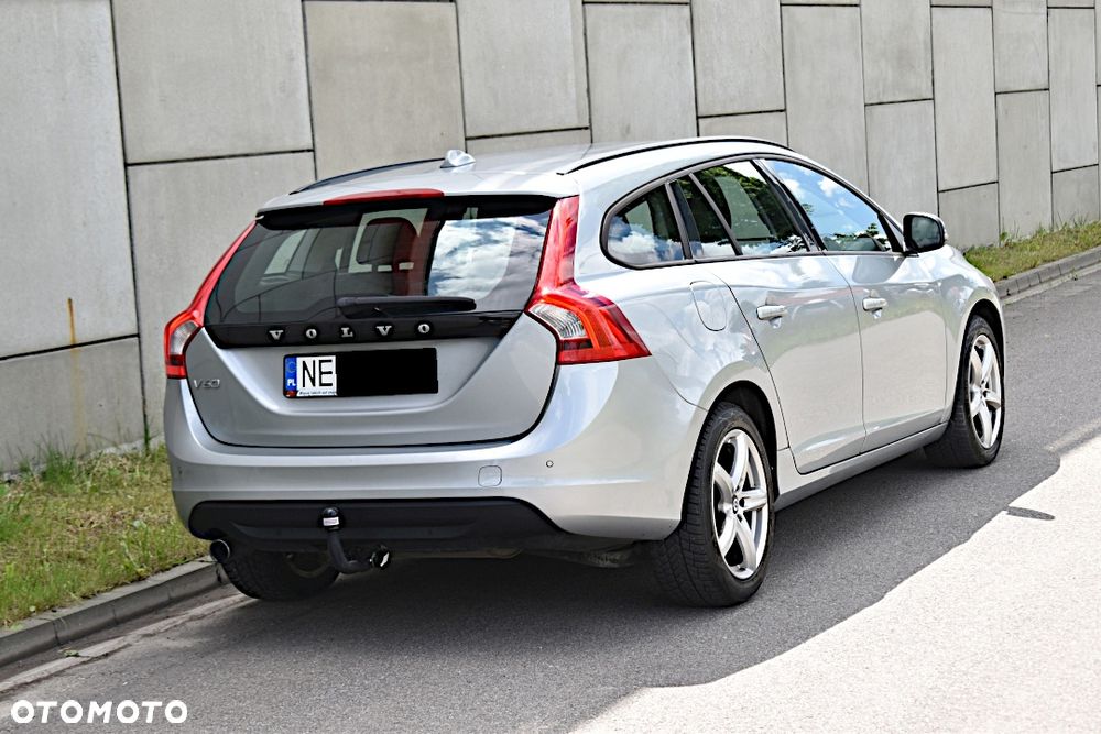 Volvo V60 DRIVe - 13