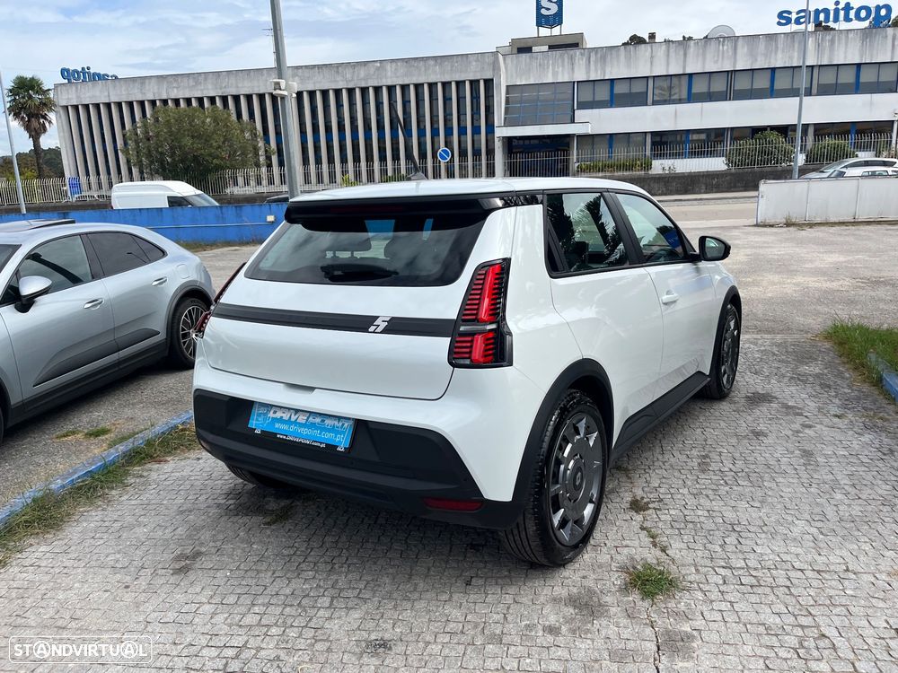 Renault 5 E-Tech 40 kWh Evolution Autonomia Urbana - 14