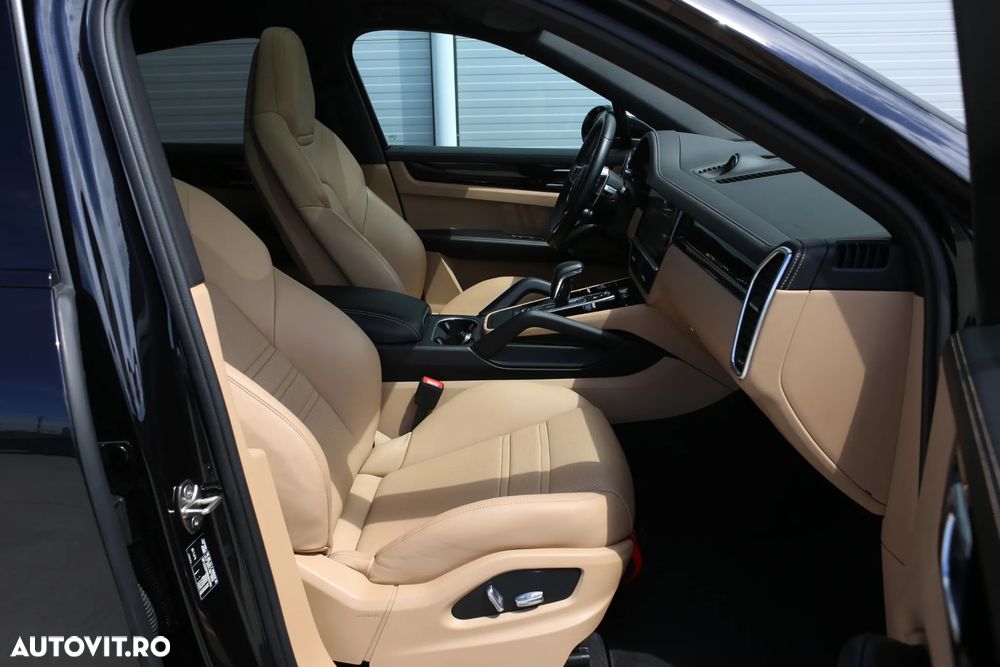 Porsche Cayenne Coupe E-Hybrid Tiptronic S - 17