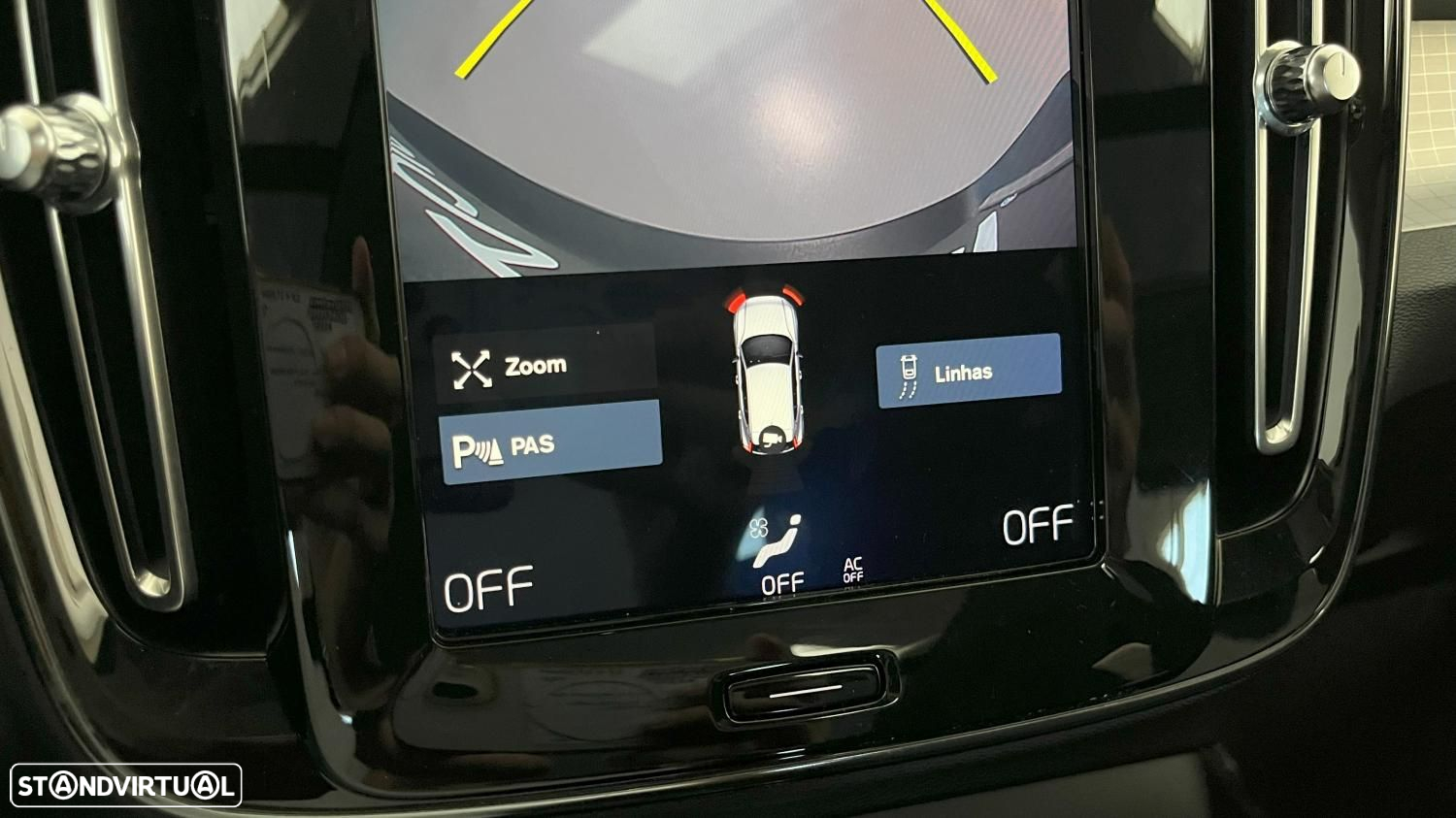 Volvo XC 40 1.5 T5 PHEV Momentum Plus - 8