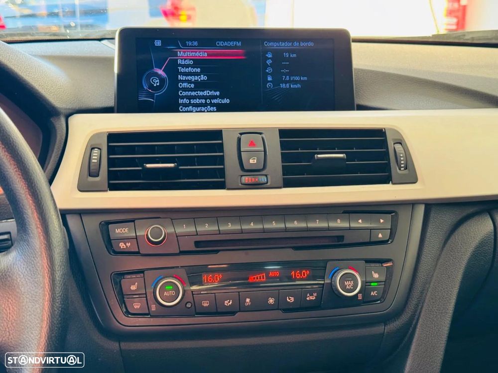 BMW 320 d Sport Line - 32