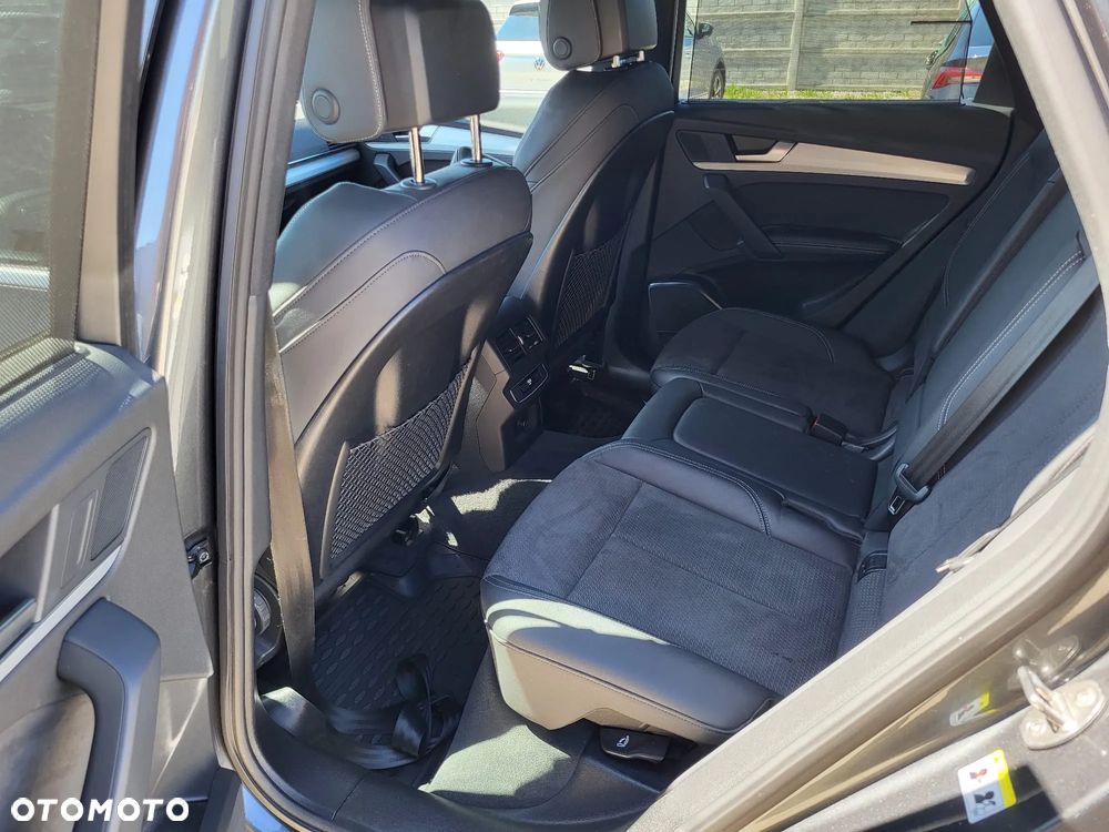 Audi Q5 40 TDI quattro S tronic S line - 24
