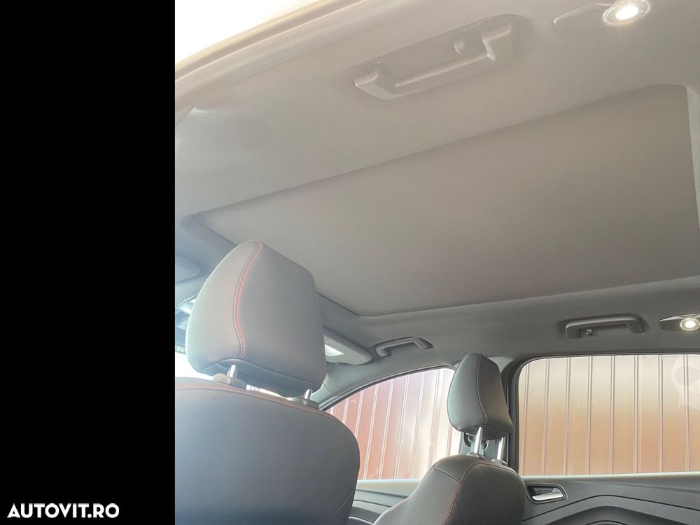 Ford Kuga 2.0 TDCi 4WD Powershift ST-Line - 18