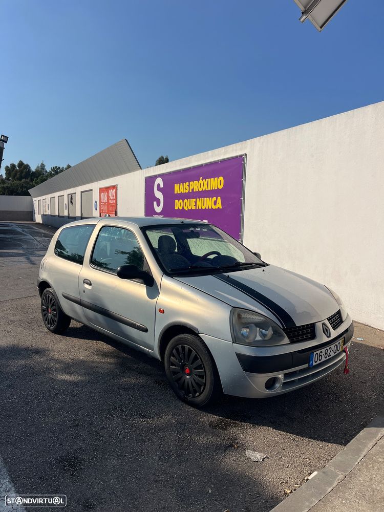 Renault Clio 1.2 RXE - 1