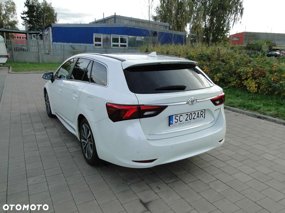 Toyota Avensis 2.0 Prestige MS - 3