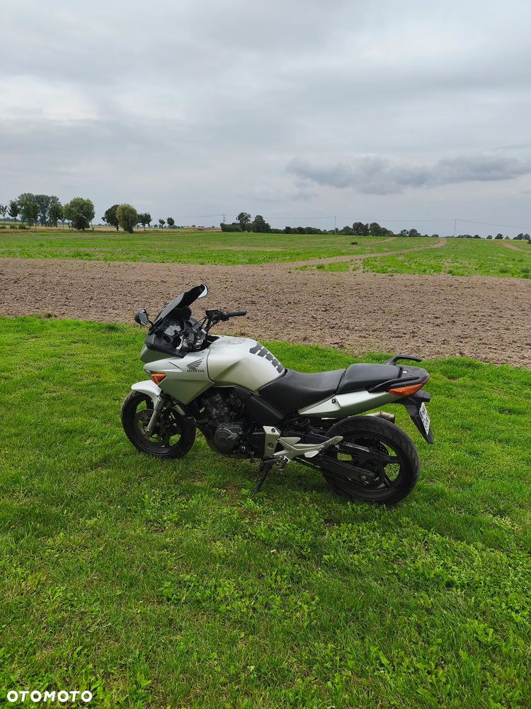 Honda CBF - 2