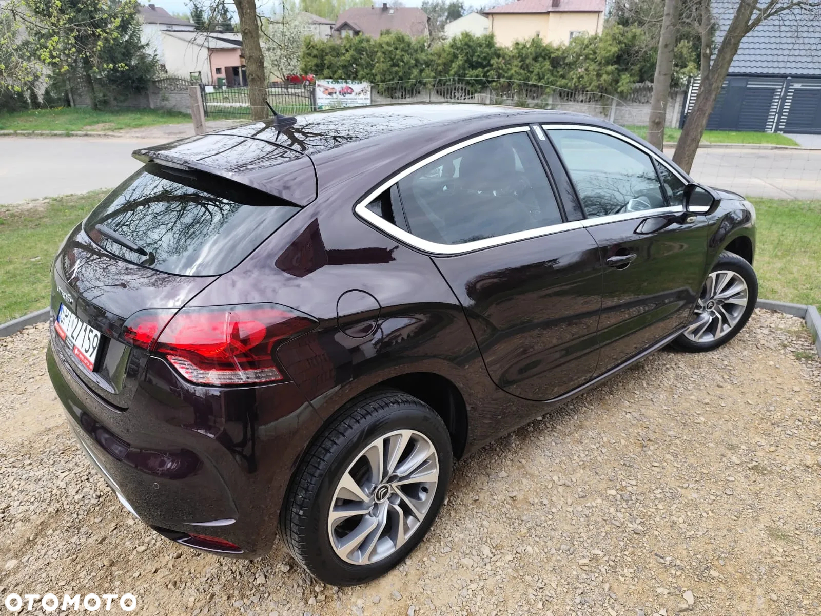 Citroën DS4 e-HDi 115 SoChic - 8