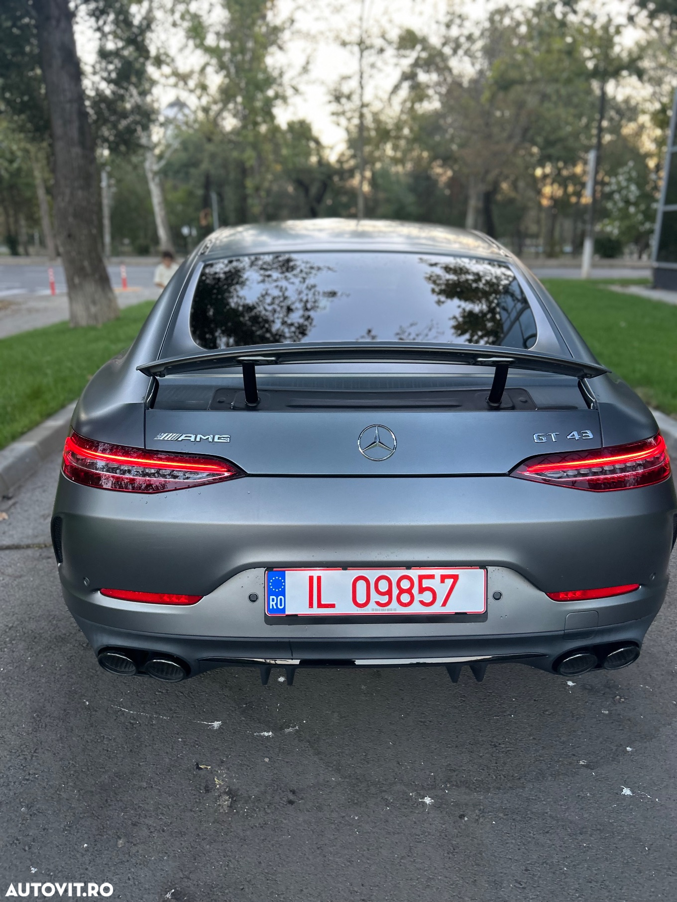 Mercedes-Benz AMG - 5