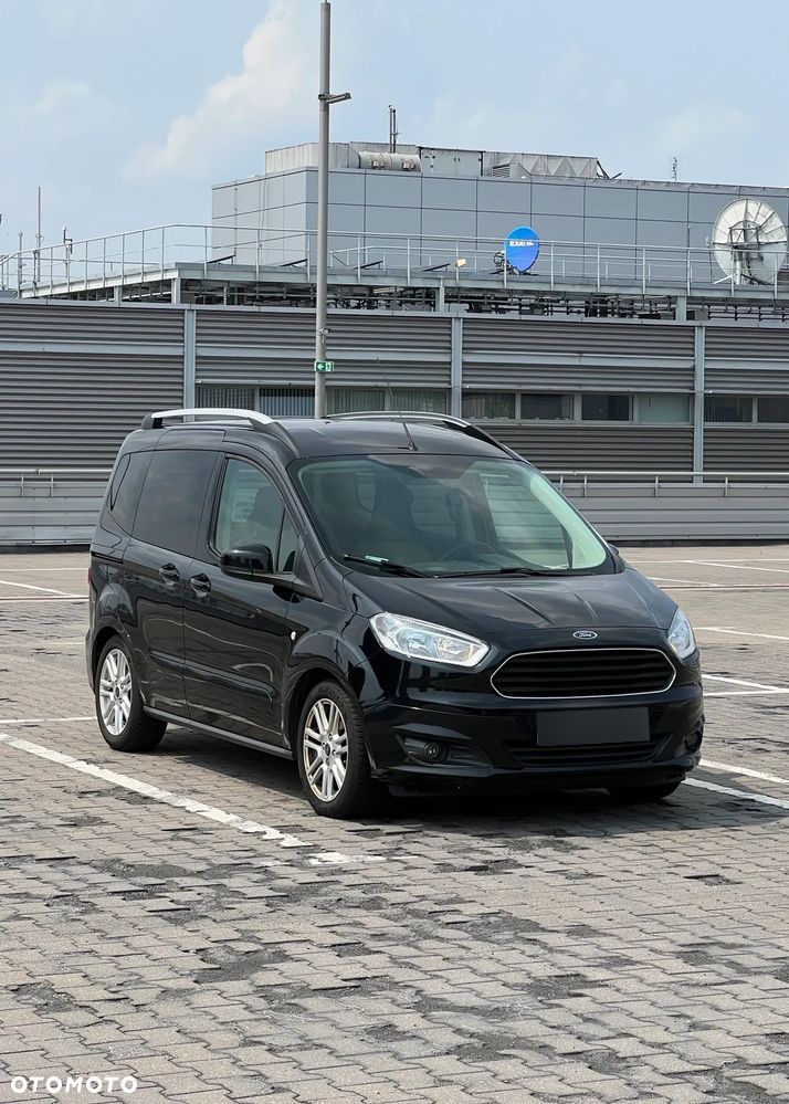 Ford Tourneo Courier 1.0 EcoBoost Titanium - 1