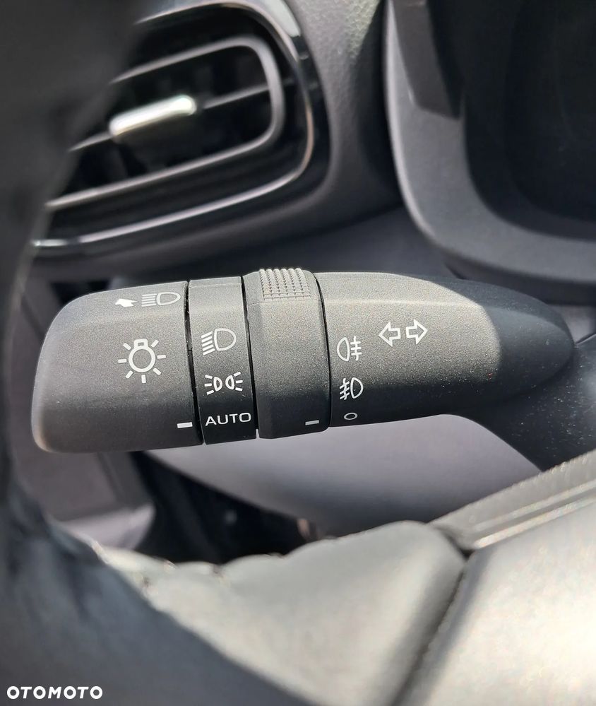 Toyota Yaris Cross Hybrid 1.5 Style - 26