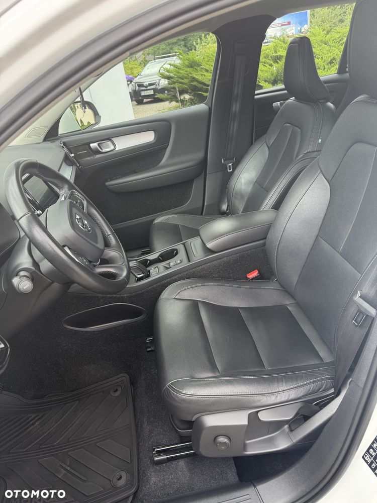 Volvo XC 40 - 6