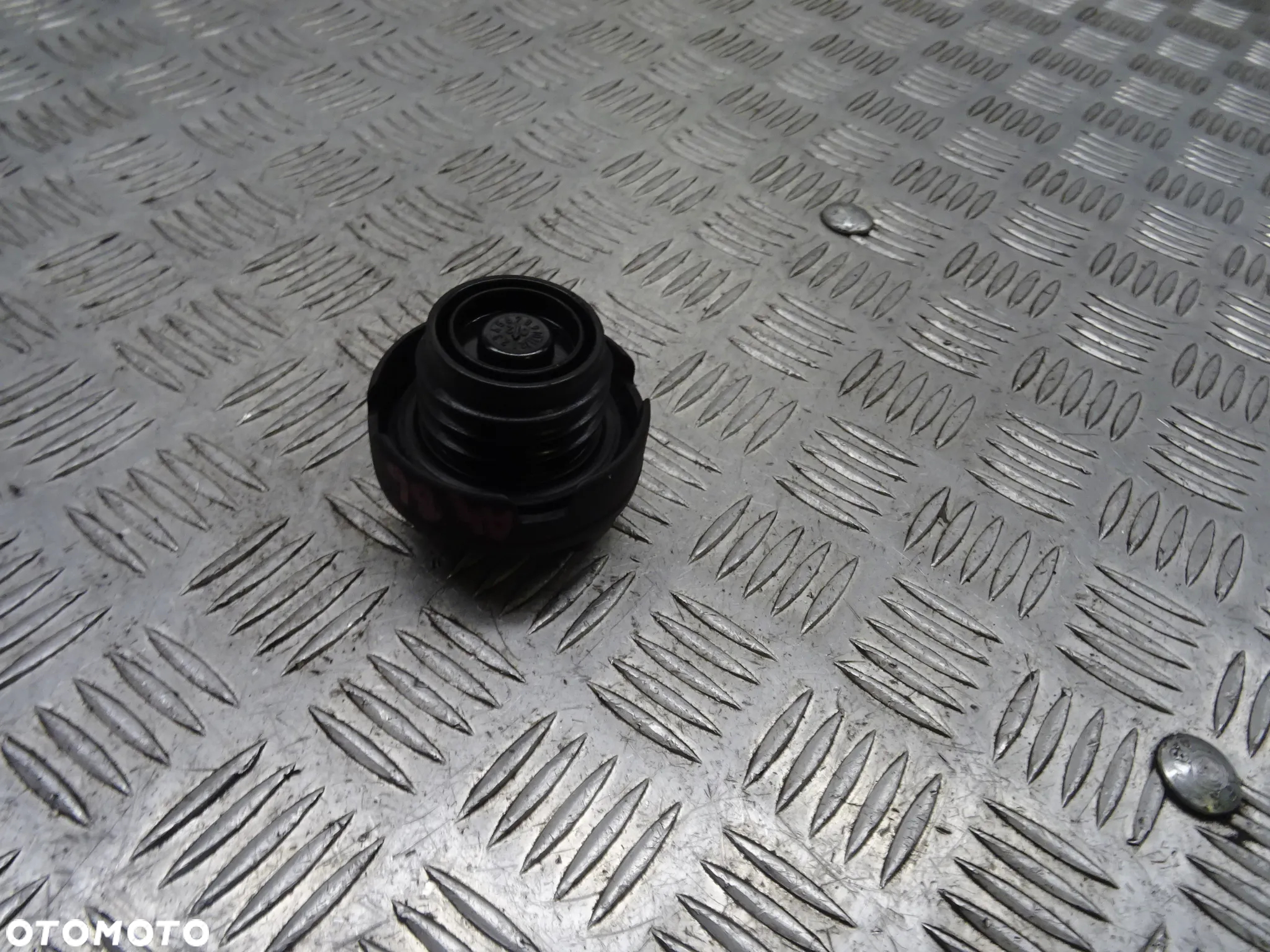 AUDI A4 B6 00-06 2.0B KOREK WLEWU PALIWA - 5