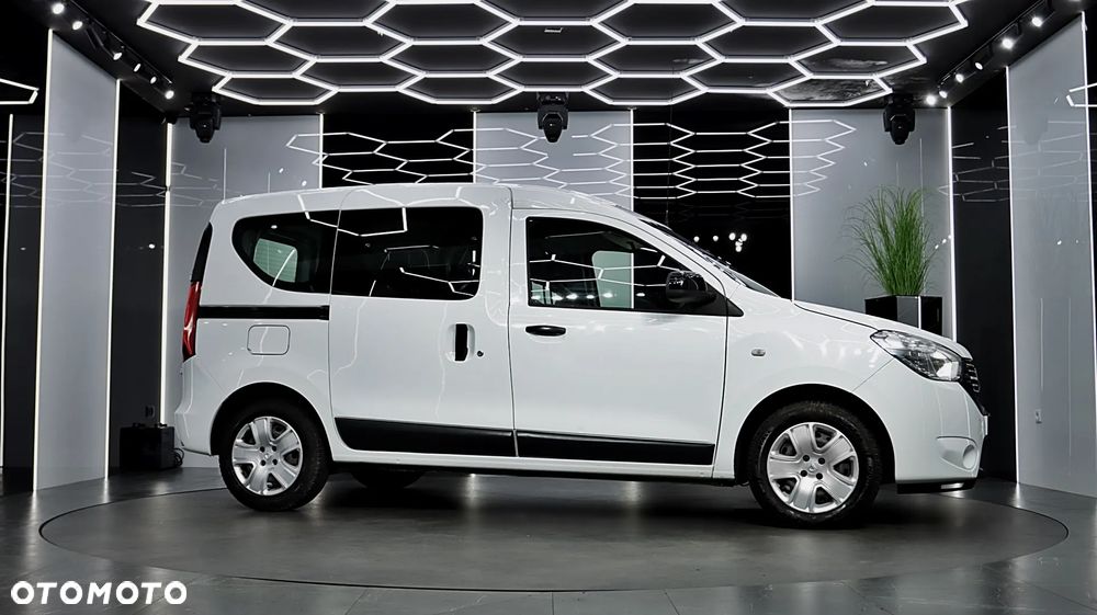 Dacia Dokker 1.5 Blue dCi Laureate - 11