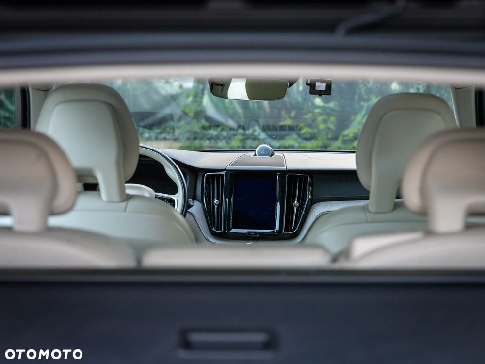 Volvo XC 60 D5 AWD Inscription - 37
