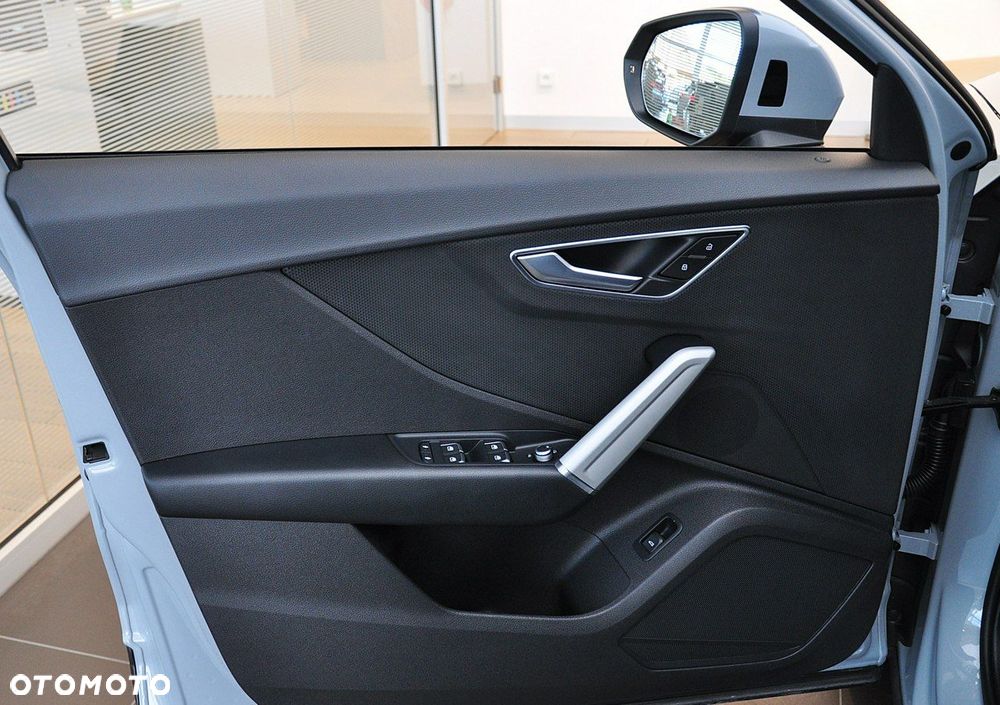 Audi Q2 - 18
