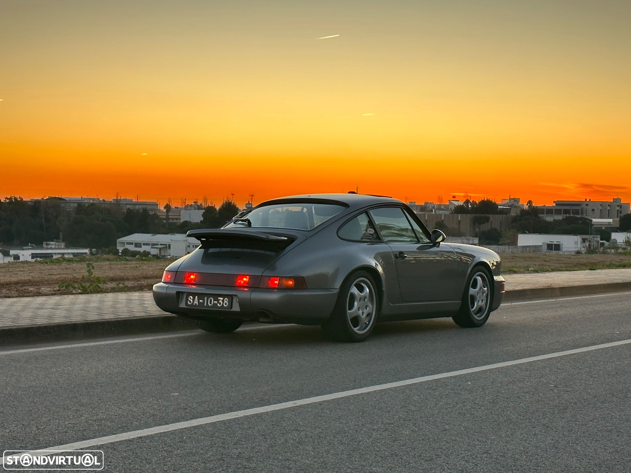 Porsche 911 (964) Coupé 3.6 Carrera 4 - 1