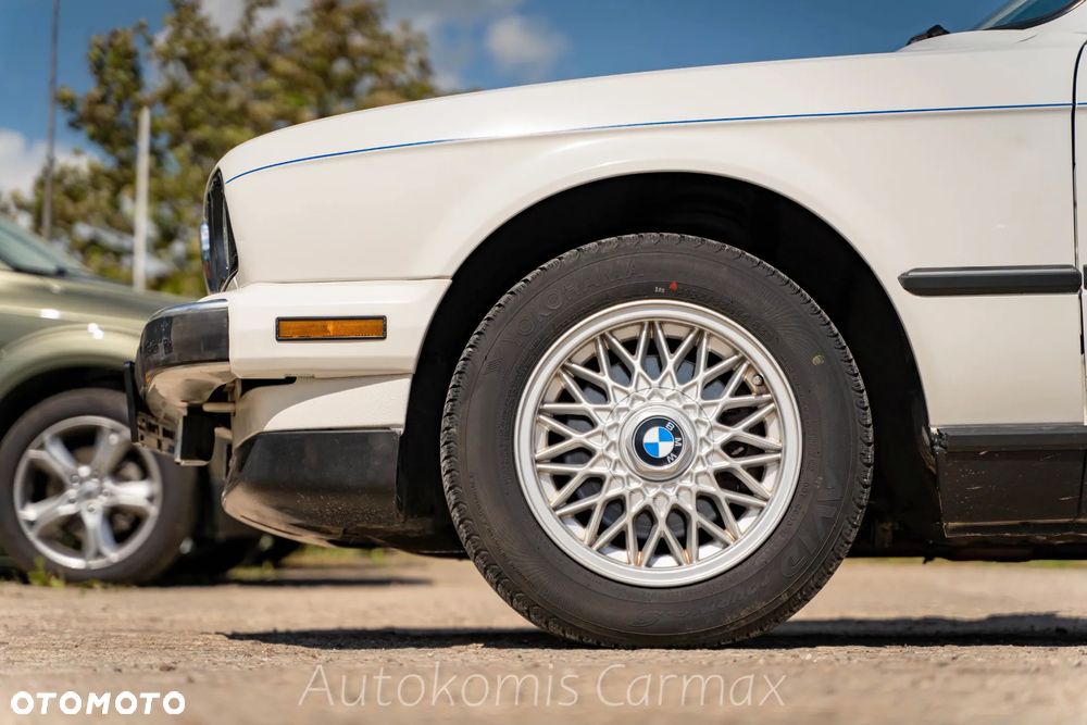 BMW Seria 3 - 12