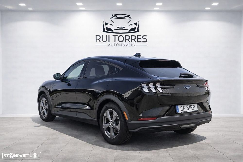 Ford Mustang Mach-E - 2