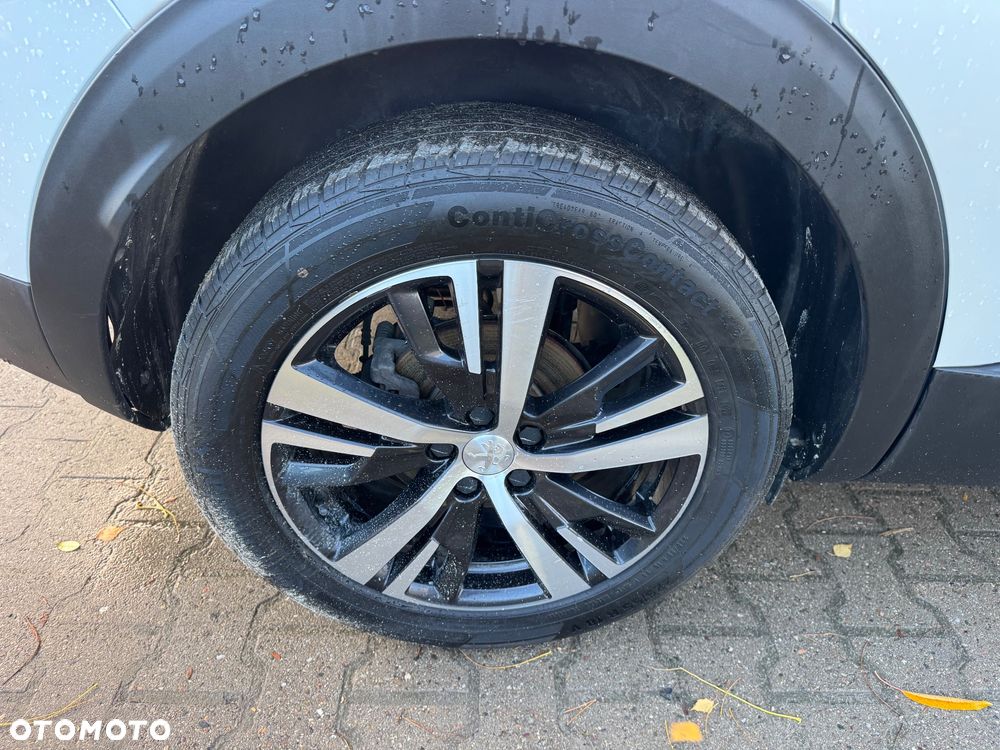 Peugeot 3008 PureTech 130 Stop & Start GPF Allure - 21