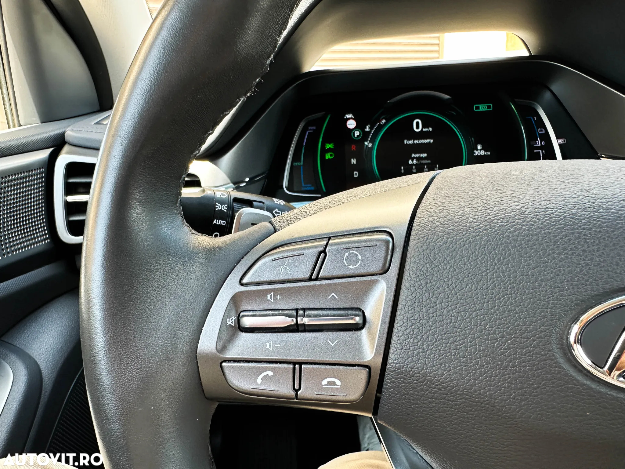 Hyundai IONIQ Plug-In Hybrid 1.6 141CP Exclusive - 24