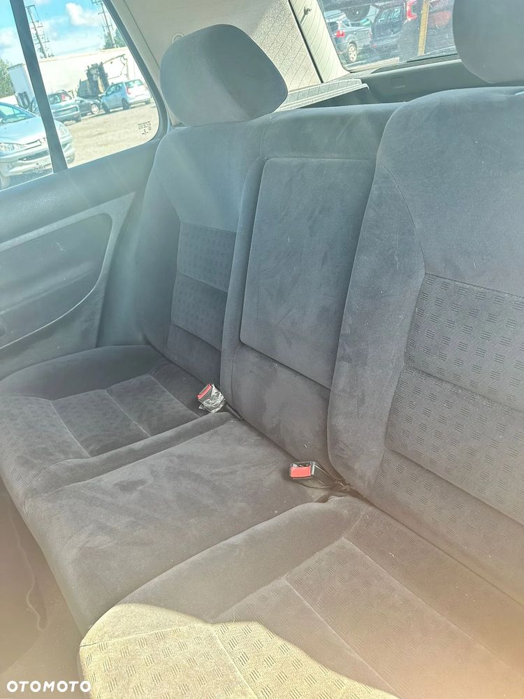 ❌Dawca części ❌ VW GOLF IV 4HB 2000R 1.9 TDI 115 KM KOD LAK: LA5G - 10