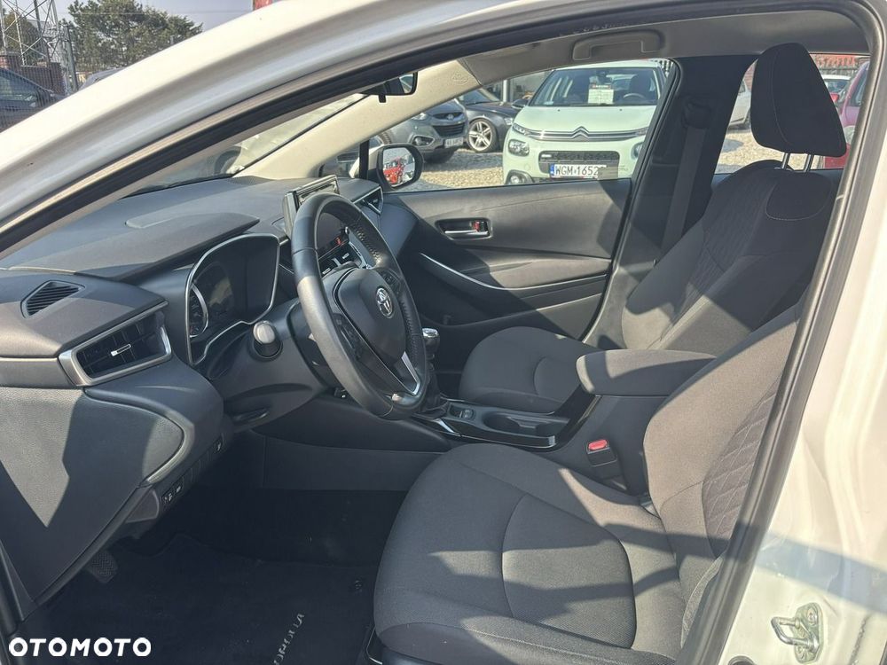 Toyota Corolla - 19