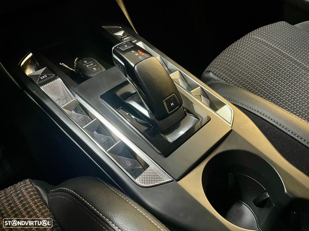 DS DS3 1.2 PureTech Performance Line + EAT8 - 25