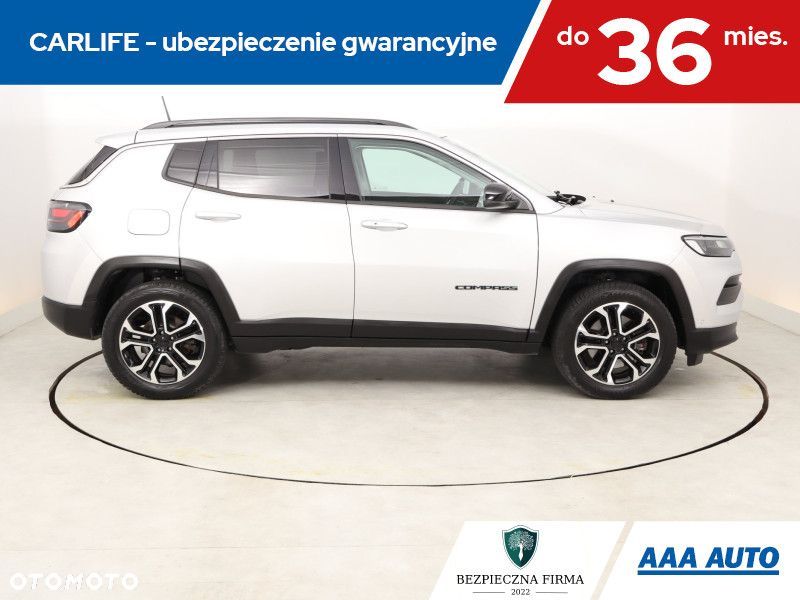 Jeep Compass - 8