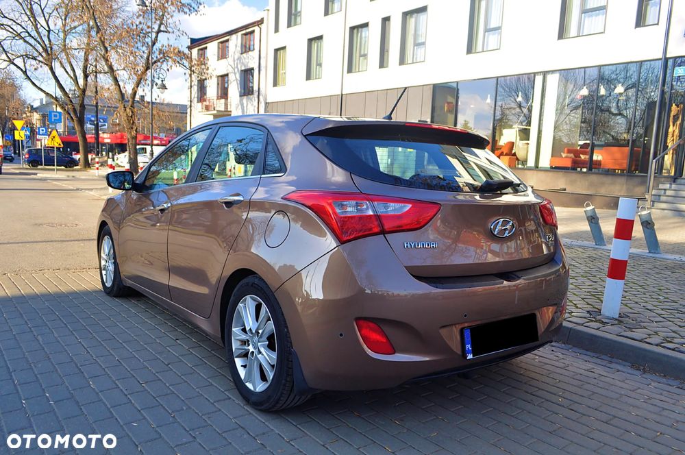 Hyundai i30 blue 1.6 CRDi YES Gold - 5