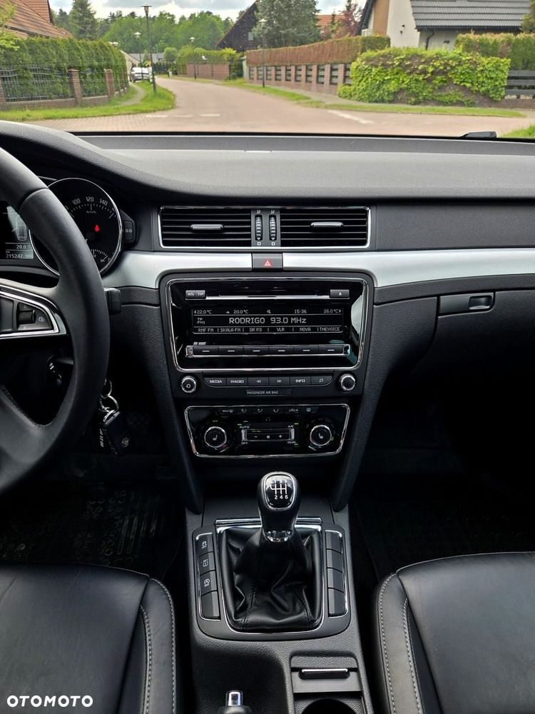 Skoda Superb 2.0 TDI Business - 21
