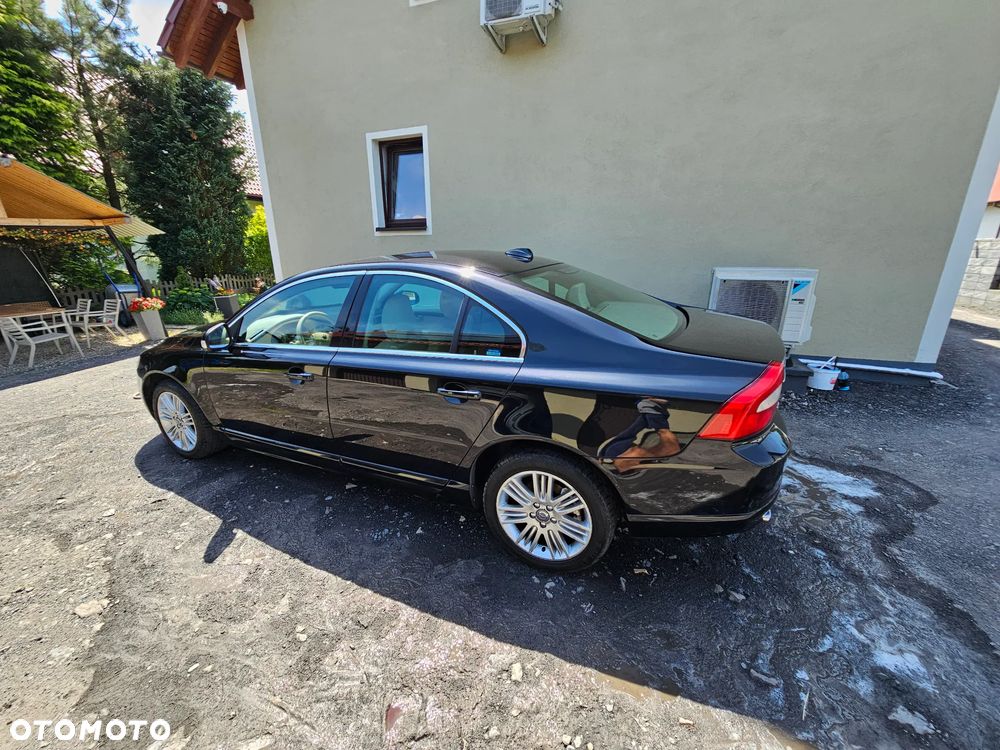 Volvo S80 4.4 V8 Momentum - 9