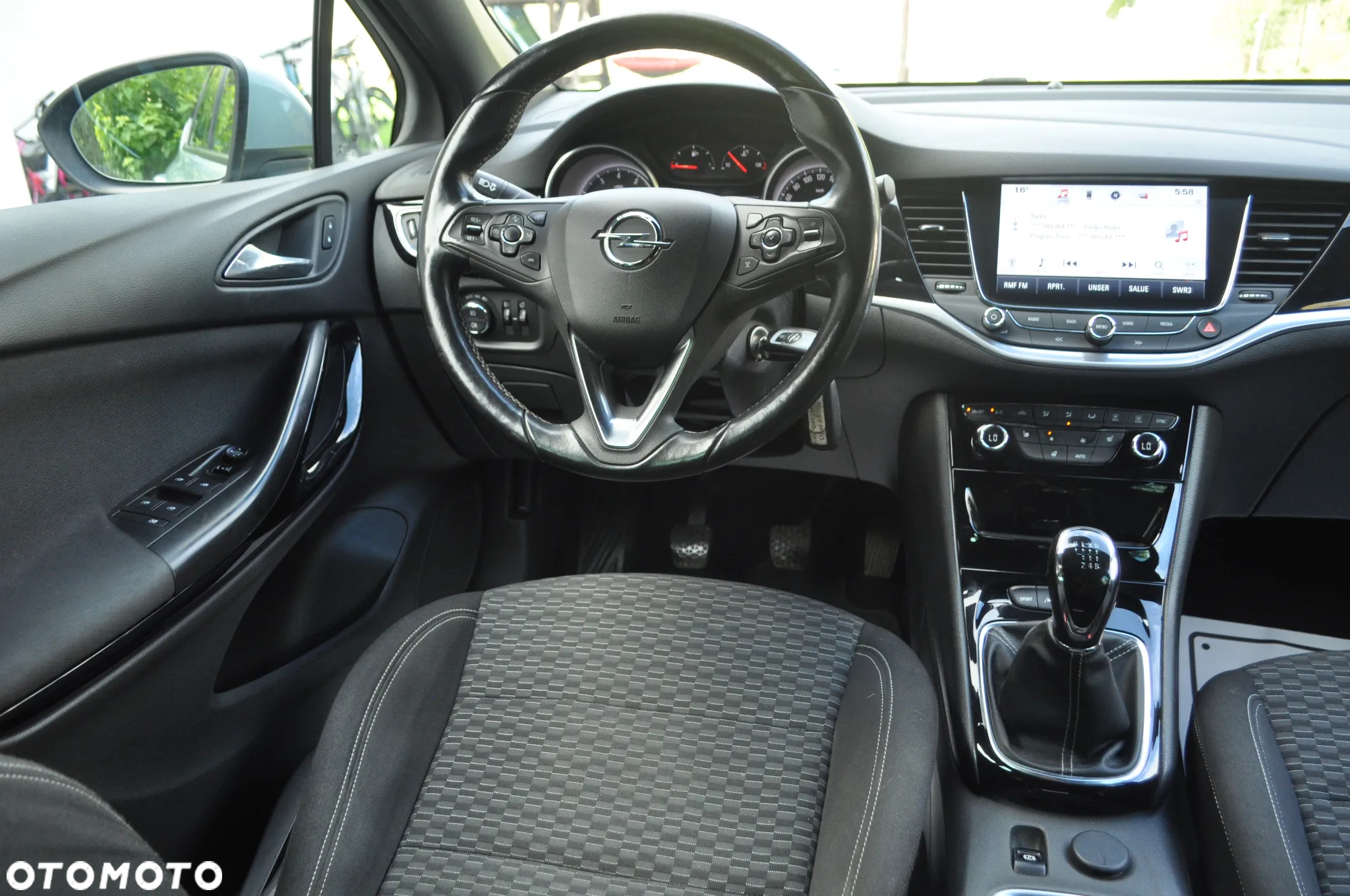 Opel Astra 1.4 Turbo Dynamic - 26