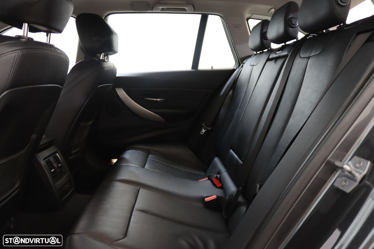 BMW 318 d Touring - 9
