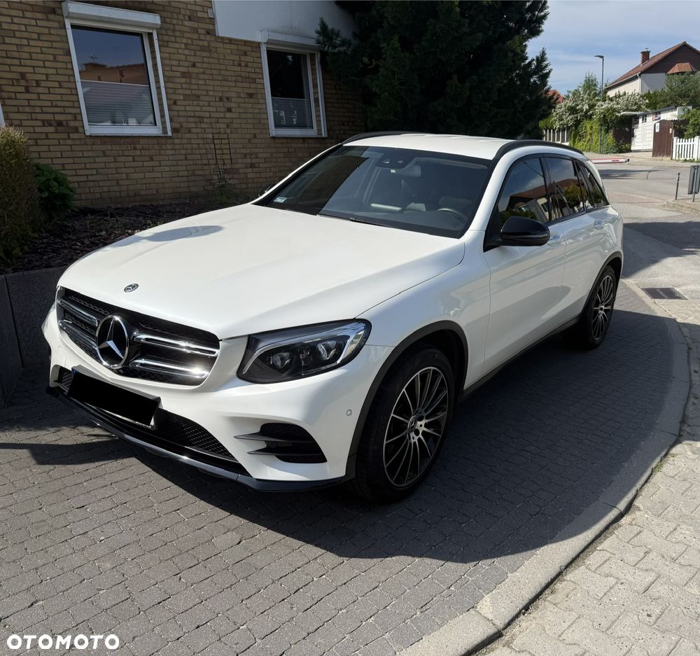 Mercedes-Benz GLC - 1