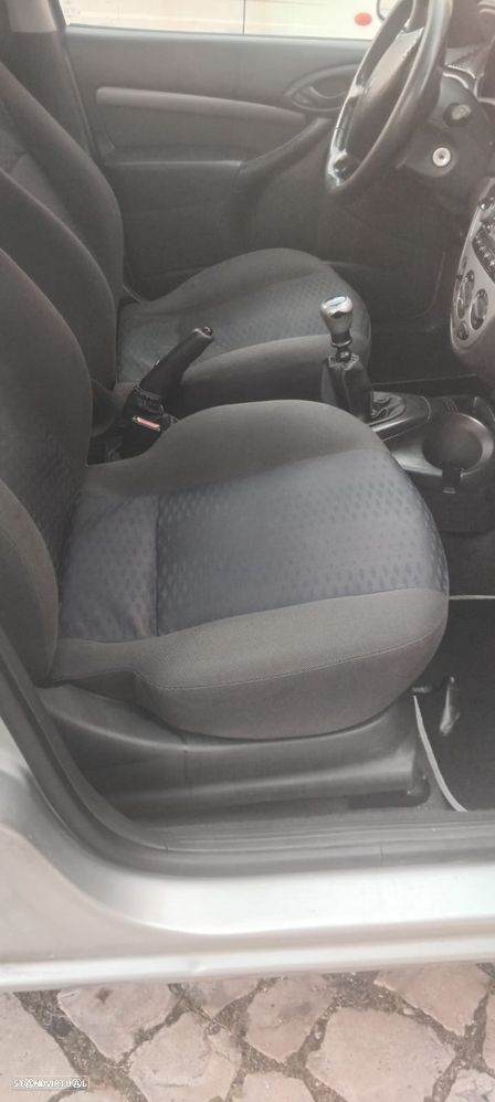 Ford Focus - 10