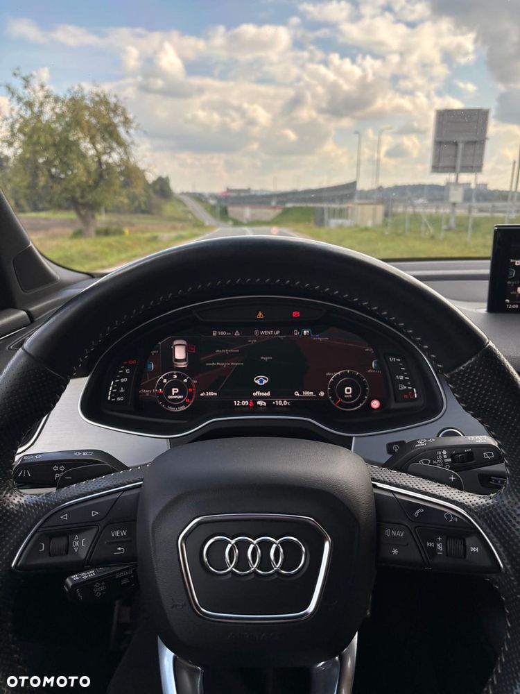 Audi Q7 - 11